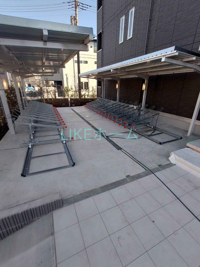 駐車場　駐車場