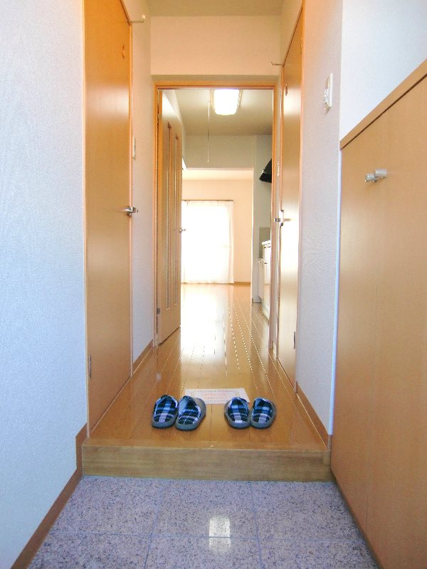 玄関　※他部屋参照、現状優先