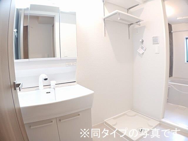 洗面設備　※同タイプ