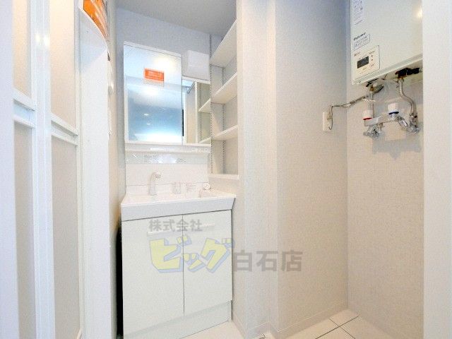 洗面設備　人気の設備シャンプードレッサーを完備しています♪