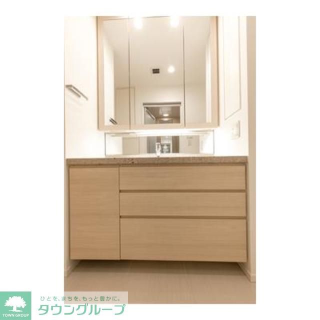 洗面設備　※写真は同タイプ住戸です。