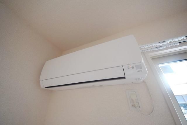 その他設備　夏冬快適なエアコン完備