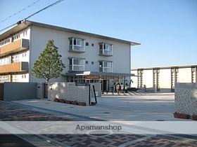 中学校　木津川市立木津南中学校（中学校）まで567m