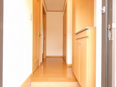 玄関　収納もある玄関です