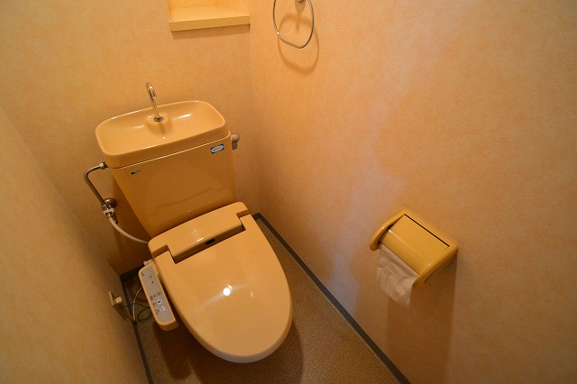 トイレ　お問合せはシティホーム海田センター　082-821-2227
