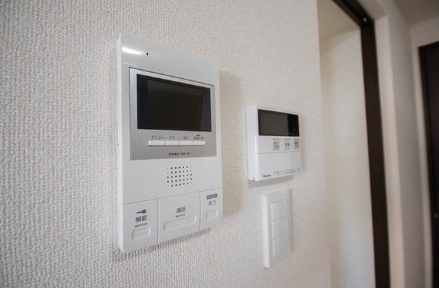 セキュリティ　モニタ付きインターフォン　※同一タイプ