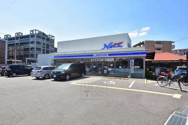 コンビニ　ローソン　池田鉢塚二丁目店（コンビニ）まで282m