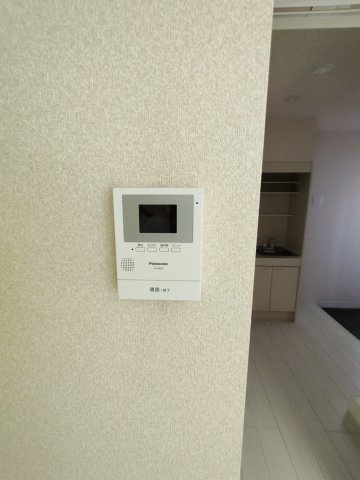 セキュリティ　室内から玄関前の様子がみえるので安心です