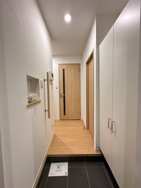 玄関　別部屋参考写真です