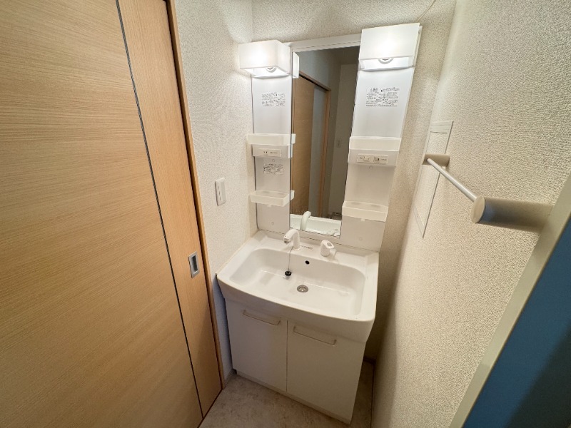 洗面設備　同型タイプ