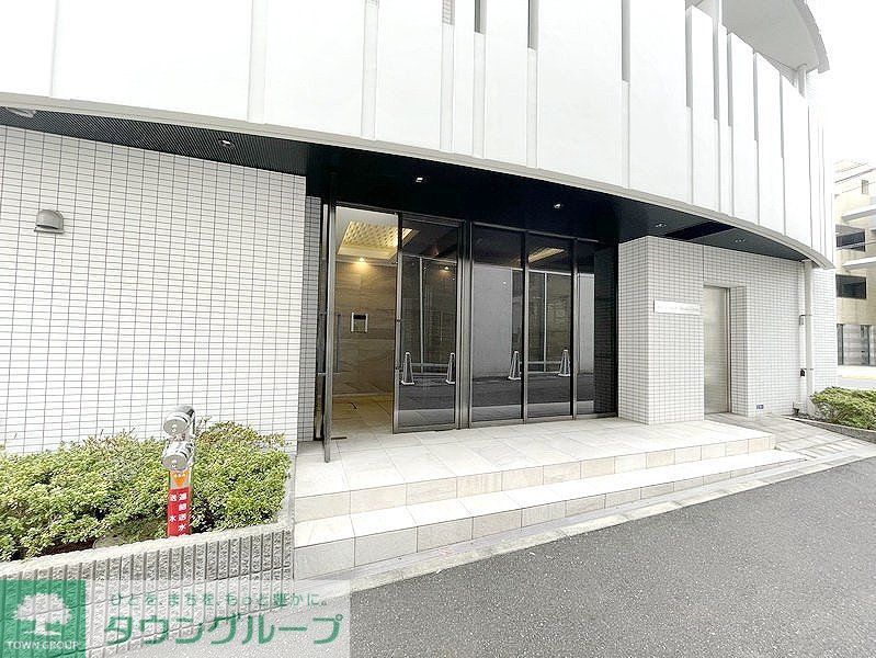 エントランス　部屋探しは株式会社　タウンハウジング　までお気軽にお問合せ…