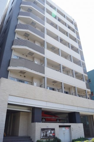 建物外観　最寄り駅から徒歩５分の駅近マンションです。