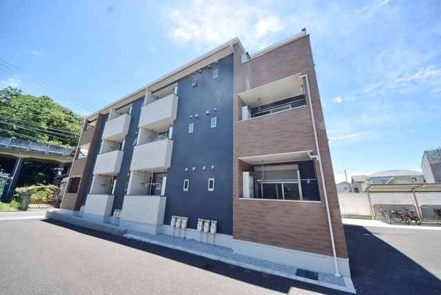 建物外観　★お部屋探しはタウンハウジング稲田堤店まで★