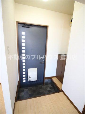 玄関　写真は別室