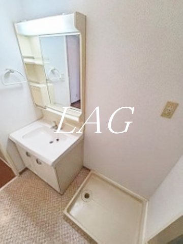 洗面設備　洗面台です。