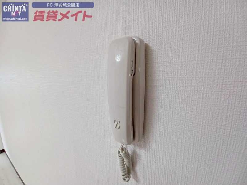 セキュリティ　同型参考写真