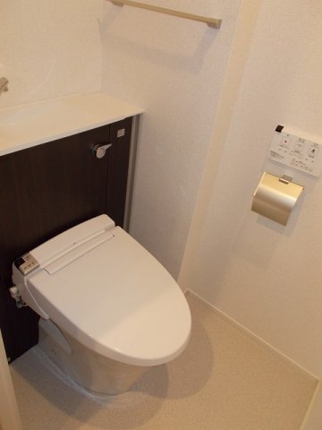 トイレ　落ち着いたトイレです
