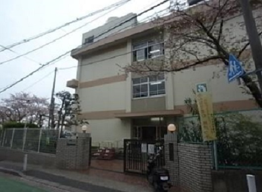 小学校　神戸市立長田小学校（小学校）まで417m