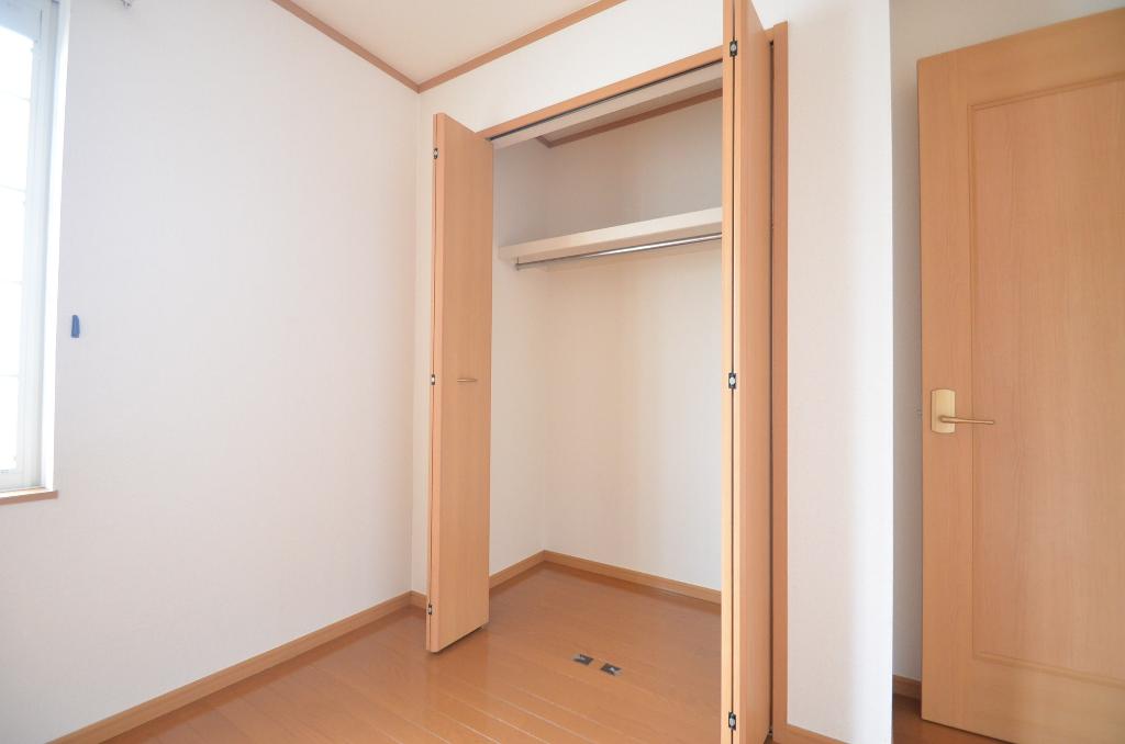 収納　クローゼット