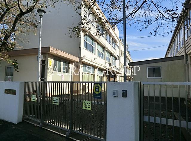 小学校　横浜市立高田小学校（小学校）まで819m