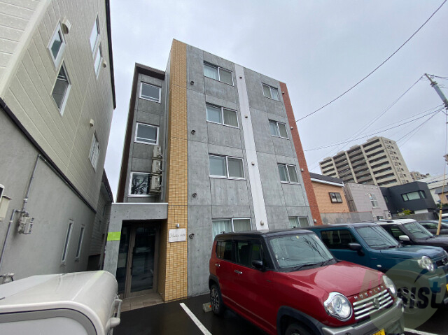 建物外観　札幌市北区北三十二条西「ＰａｌｔｉｒＮ３２」