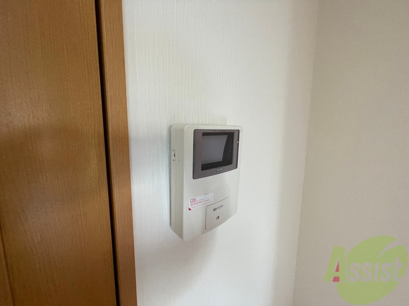 セキュリティ　ＴＶモニター付インターホンです。来客者の顔が見えるので安心！
