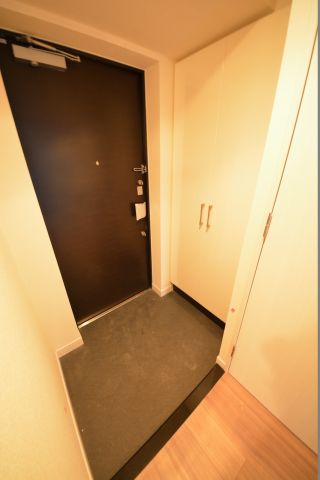 玄関　プレサンス松屋町駅前デュオ　玄関