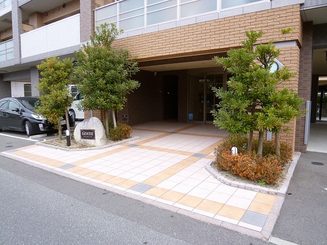 エントランス　建物入口