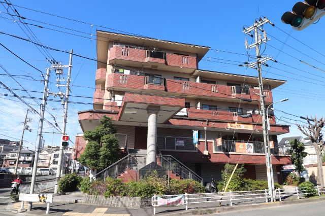 建物外観　お洒落な外観です