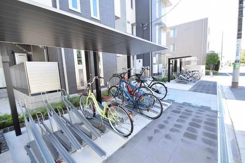駐車場　駐輪場