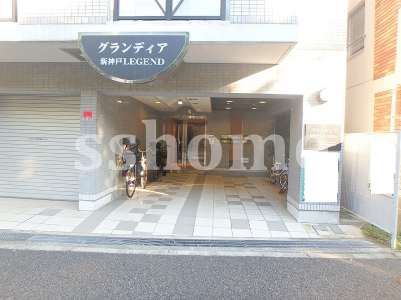 エントランス　建物入口☆