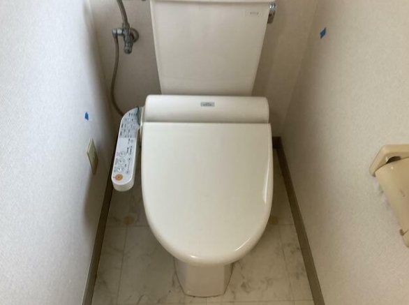 トイレ　温水洗浄便座付トイレ☆