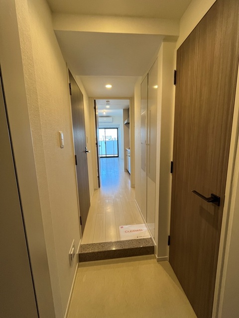 玄関　※写真は同タイプ住戸です。