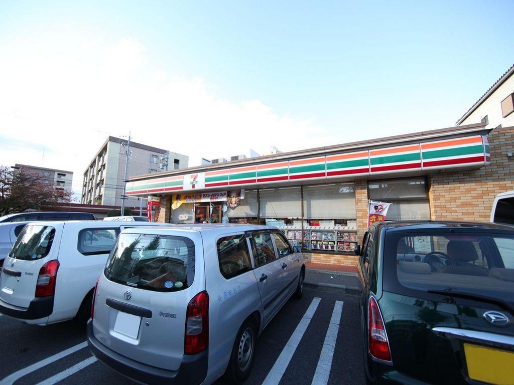 コンビニ　セブンイレブン名古屋宝生団地前店 (コンビニ)（コンビニ）まで460m