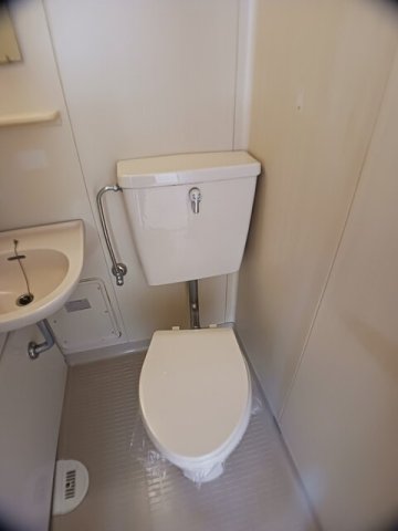 トイレ　コンパクトで使いやすいトイレです