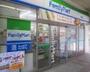 コンビニ　ファミリーマート町屋駅店（コンビニ）まで180m