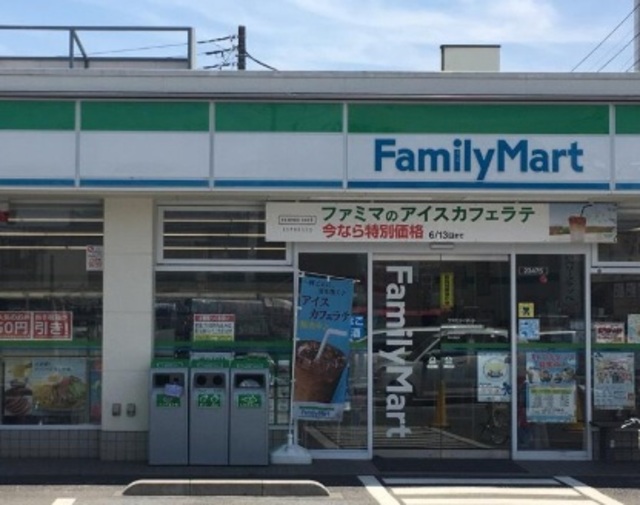 コンビニ　ファミリーマート小金井中大附属前店（コンビニ）まで440m