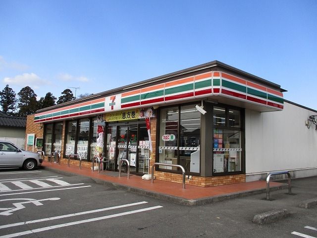 コンビニ　セブンイレブン郡元４丁目店（コンビニ）まで750m