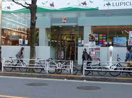 コンビニ　セブンイレブン 渋谷代官山店（コンビニ）まで247m