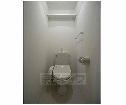 トイレ　ウォシュレット付きトイレです。