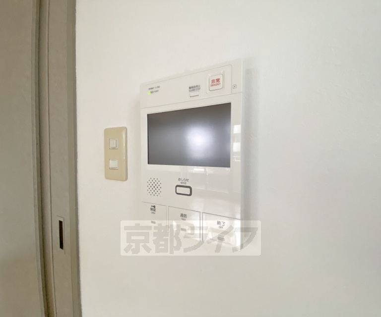 セキュリティ　モニターで来客確認できるので安心です。