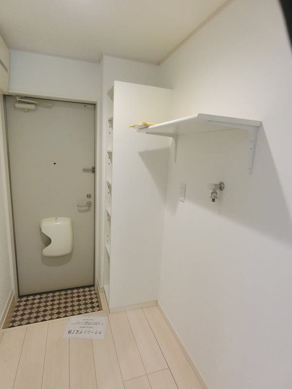玄関　前回募集時の写真です。現況優先です。