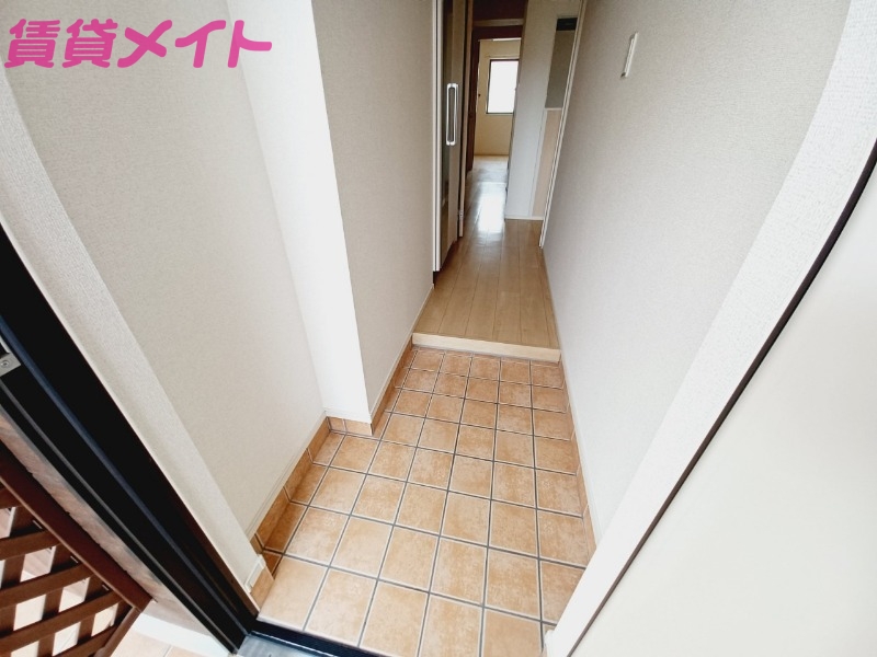 玄関　反転タイプ参考写真