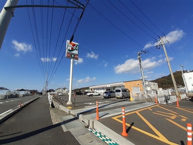 コンビニ　セブン-イレブン のいち東野店（コンビニ）まで130m