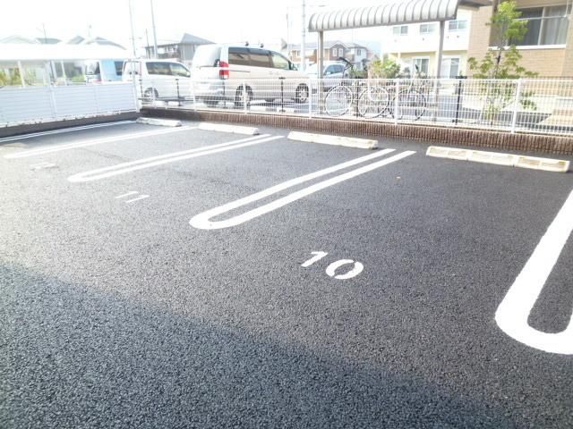 駐車場　☆駐車場☆