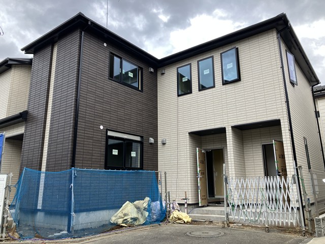 建物外観　※施工中※2階建ての新築共同住宅！新しいお部屋に住みたい方に
