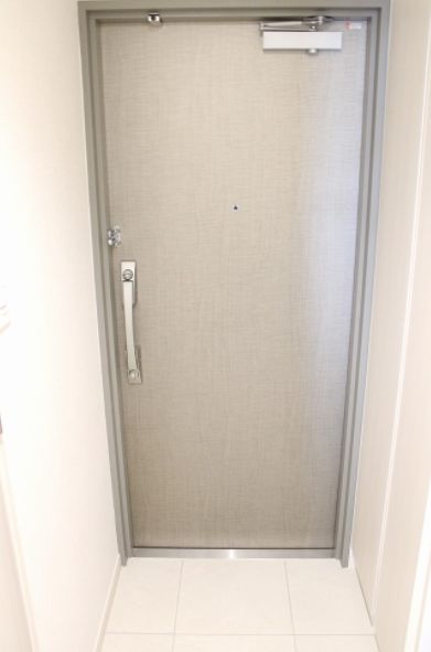 玄関　参考画像になります。