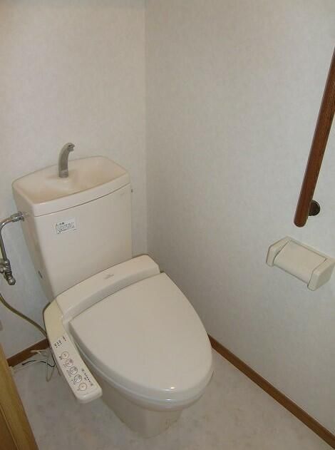 トイレ　写真は同タイプ住居です。