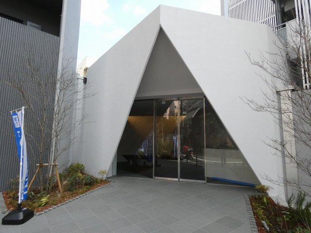 エントランス　エントランス