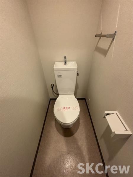 トイレ　別号室の写真です
